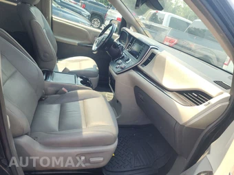 2019 Toyota Sienna XLE 8-Passenger 119.3" WB - miniatura 8