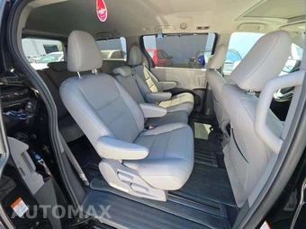 2019 Toyota Sienna XLE 8-Passenger 119.3" WB - miniatura 17