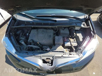 2019 Toyota Sienna XLE 8-Passenger 119.3" WB - miniatura 33