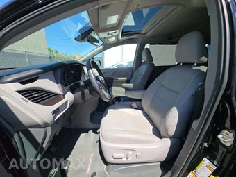 2019 Toyota Sienna XLE 8-Passenger 119.3" WB - miniatura 6