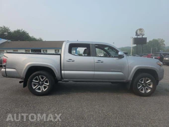 2019 Toyota Tacoma Limited Crew Cab Medium Bed - miniatura 4