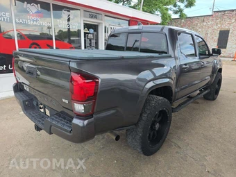 2019 Toyota Tacoma SR Crew Cab Medium Bed - miniatura 3