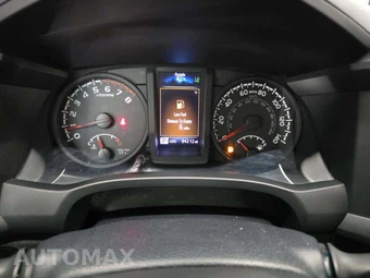 2019 Toyota Tacoma SR Crew Cab Medium Bed - miniatura 9