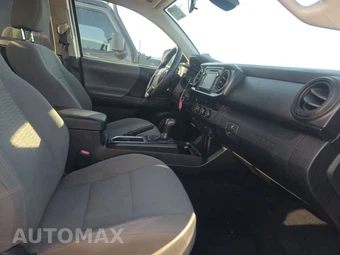 2019 Toyota Tacoma SR Crew Cab Medium Bed - miniatura 8