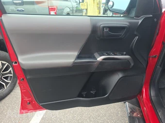 2019 Toyota Tacoma SR5 Crew Cab Long Bed - miniatura 9