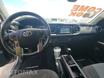 2019 Toyota Tacoma SR5 Crew Cab Medium Bed - miniatura 11