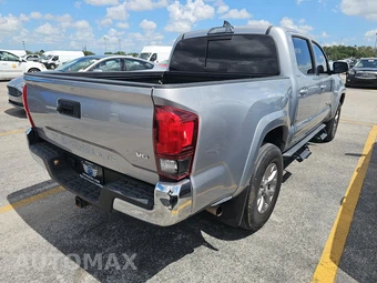 2019 Toyota Tacoma SR5 Crew Cab Medium Bed - miniatura 4