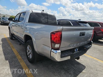 2019 Toyota Tacoma SR5 Crew Cab Medium Bed - miniatura 6