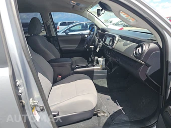 2019 Toyota Tacoma SR5 Crew Cab Medium Bed - miniatura 8