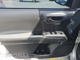 2019 Toyota Tacoma SR5 Crew Cab Medium Bed - miniatura 9