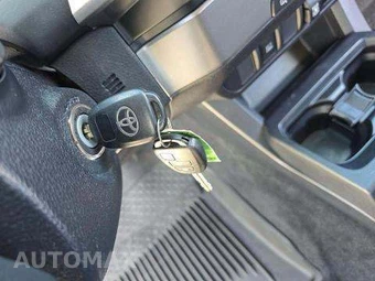 2019 Toyota Tacoma SR5 Crew Cab Medium Bed - miniatura 8