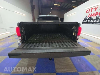 2019 Toyota Tacoma SR5 Crew Cab Medium Bed - miniatura 14