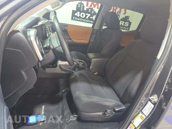 2019 Toyota Tacoma SR5 Crew Cab Medium Bed - miniatura 6