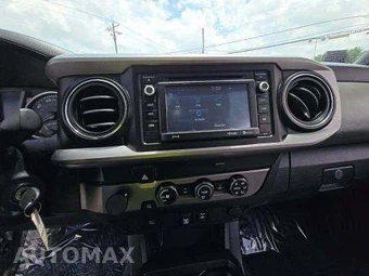 2019 Toyota Tacoma SR5 Crew Cab Medium Bed – miniatura 10