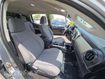 2019 Toyota Tacoma SR5 Crew Cab Medium Bed – miniatura 18