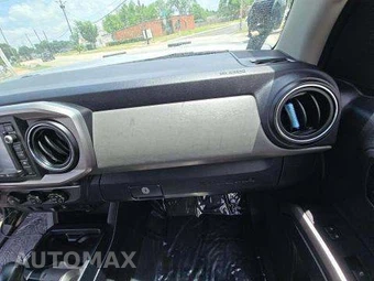 2019 Toyota Tacoma SR5 Crew Cab Medium Bed – miniatura 19