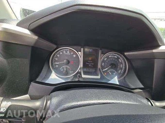2019 Toyota Tacoma SR5 Crew Cab Medium Bed – miniatura 9