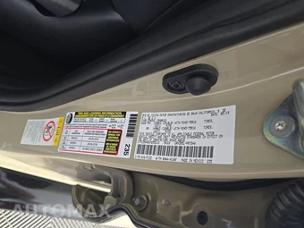 2019 Toyota Tacoma SR5 Crew Cab Medium Bed - miniatura 15
