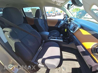 2019 Toyota Tacoma SR5 Crew Cab Medium Bed - miniatura 15