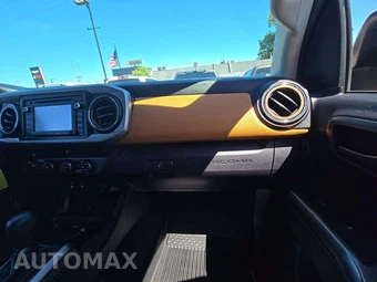 2019 Toyota Tacoma SR5 Crew Cab Medium Bed - miniatura 16