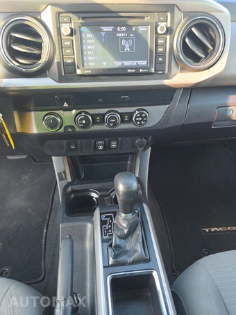 2019 Toyota Tacoma SR5 Crew Cab Medium Bed - miniatura 11