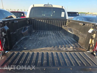2019 Toyota Tacoma SR5 Crew Cab Medium Bed - miniatura 16