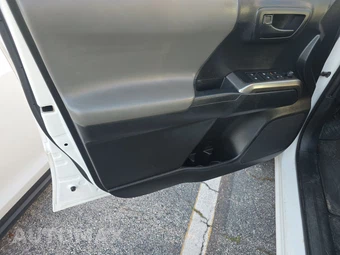 2019 Toyota Tacoma SR5 Crew Cab Medium Bed - miniatura 9
