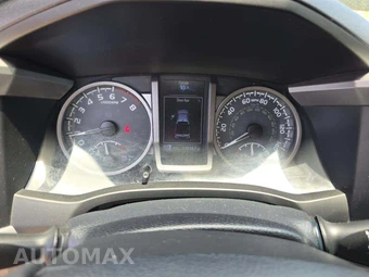 2019 Toyota Tacoma SR5 Crew Cab Medium Bed - miniatura 9