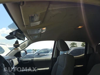 2019 Toyota Tacoma SR5 Crew Cab Medium Bed - miniatura 14