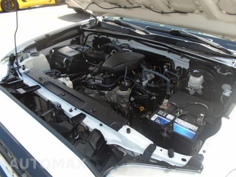 2019 Toyota Tacoma SR5 Crew Cab Medium Bed - miniatura 14