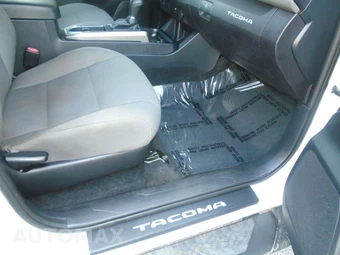 2019 Toyota Tacoma SR5 Crew Cab Medium Bed - miniatura 40