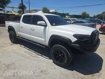 2019 Toyota Tacoma TRD Off-Road Crew Cab Long Bed - miniatura 3