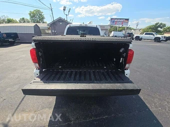 2019 Toyota Tacoma TRD Off-Road Crew Cab Long Bed - miniatura 11