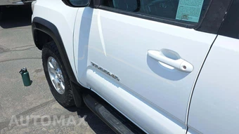 2019 Toyota Tacoma TRD Off-Road Crew Cab Medium Bed - miniatura 46