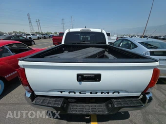 2019 Toyota Tacoma TRD Off-Road Crew Cab Medium Bed - miniatura 5