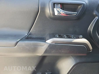 2019 Toyota Tacoma TRD Off-Road Crew Cab Medium Bed - miniatura 9