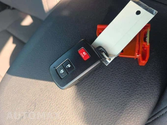 2019 Toyota Tacoma TRD Off-Road Crew Cab Medium Bed - miniatura 8