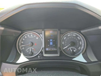 2019 Toyota Tacoma TRD Off-Road Crew Cab Medium Bed - miniatura 9