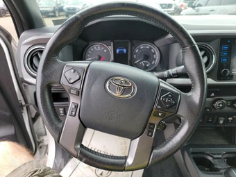 2019 Toyota Tacoma TRD Off-Road Crew Cab Medium Bed - miniatura 10