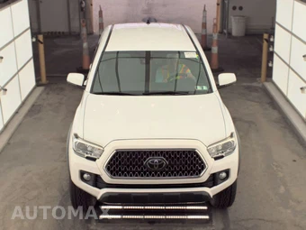 2019 Toyota Tacoma TRD Off-Road Crew Cab Medium Bed - miniatura 2