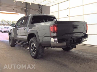 2019 Toyota Tacoma TRD Off-Road Crew Cab Medium Bed - miniatura 6