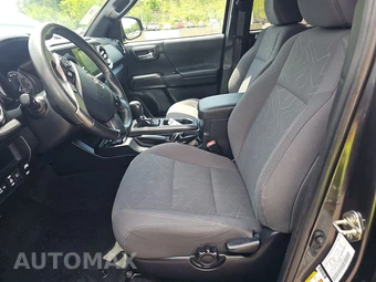 2019 Toyota Tacoma TRD Off-Road Crew Cab Medium Bed - miniatura 7