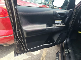 2019 Toyota Tacoma TRD Off-Road Crew Cab Medium Bed - miniatura 9