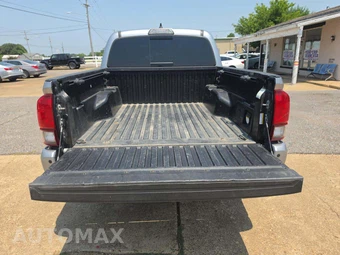 2019 Toyota Tacoma TRD Off-Road Crew Cab Medium Bed - miniatura 11