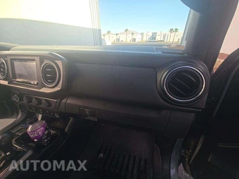 2019 Toyota Tacoma TRD Off-Road Crew Cab Medium Bed - miniatura 16