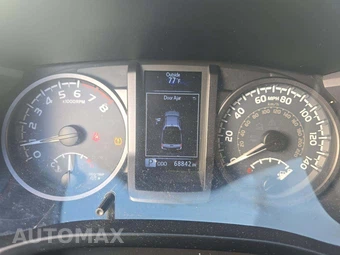 2019 Toyota Tacoma TRD Off-Road Crew Cab Medium Bed - miniatura 6
