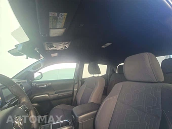 2019 Toyota Tacoma TRD Off-Road Crew Cab Medium Bed - miniatura 8