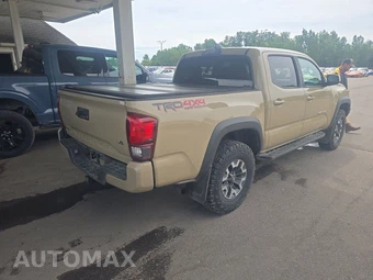 2019 Toyota Tacoma TRD Off-Road Crew Cab Medium Bed - miniatura 4