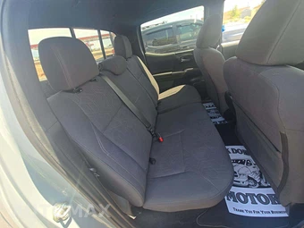 2019 Toyota Tacoma TRD Off-Road Crew Cab Medium Bed - miniatura 16