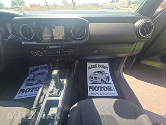 2019 Toyota Tacoma TRD Off-Road Crew Cab Medium Bed - miniatura 19